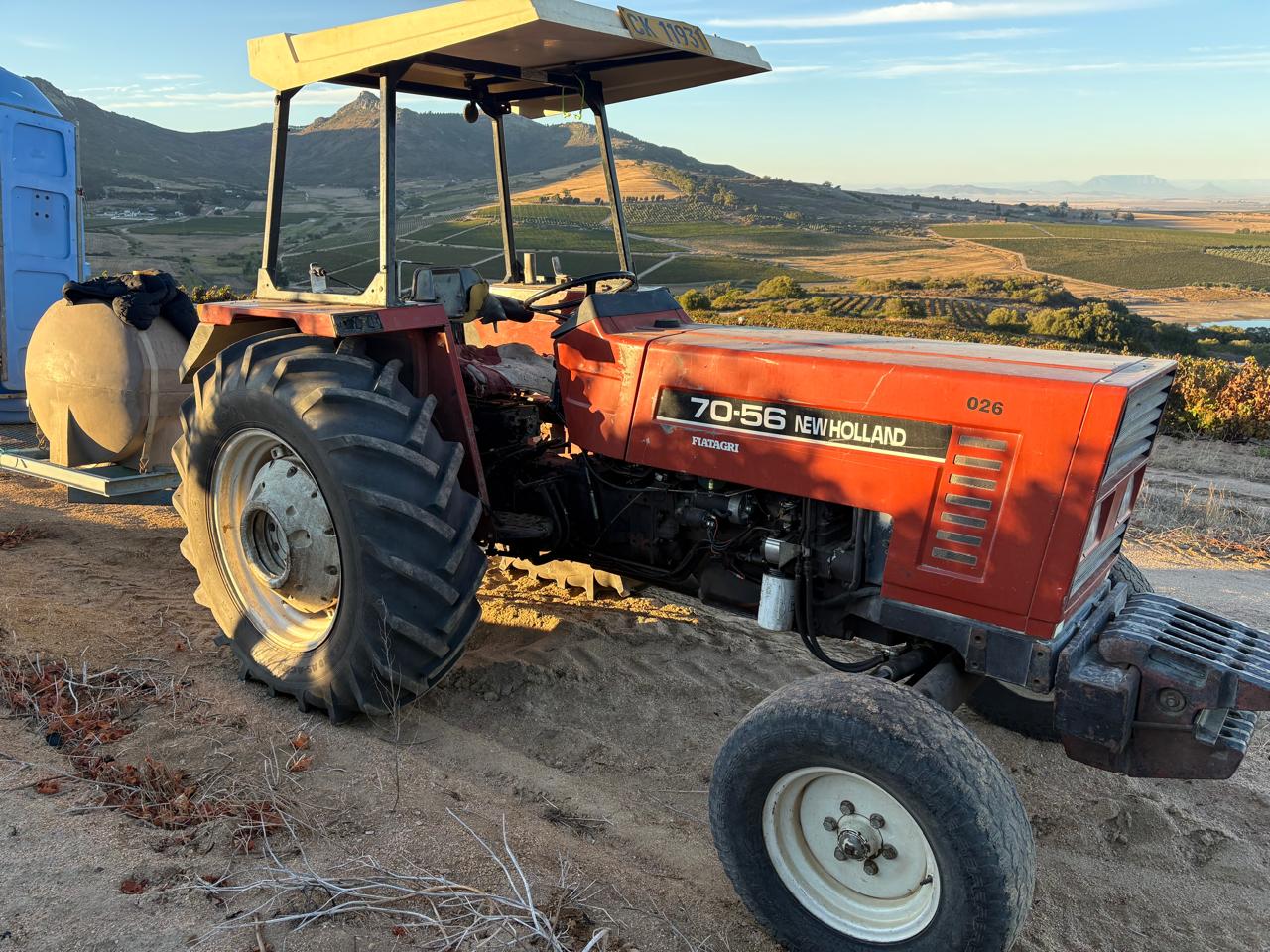 New Holland 70-56 Trekker / Tractor