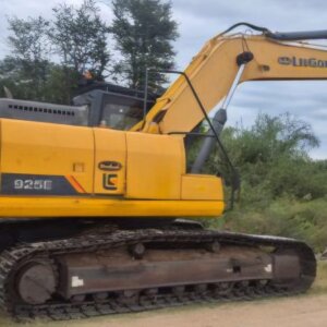 Luigong 925E Excavator / Graafmasjien