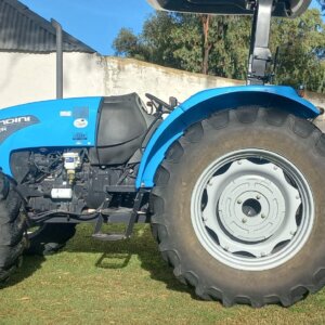 Alternative view of Landini Super 110 Trekker / Tractor