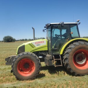 Claas Axos 340 Trekker / Tractor