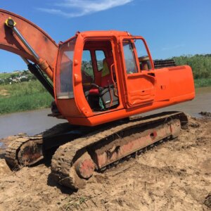 Hitachi ZX 200-1 Graafmasjien / Excavator