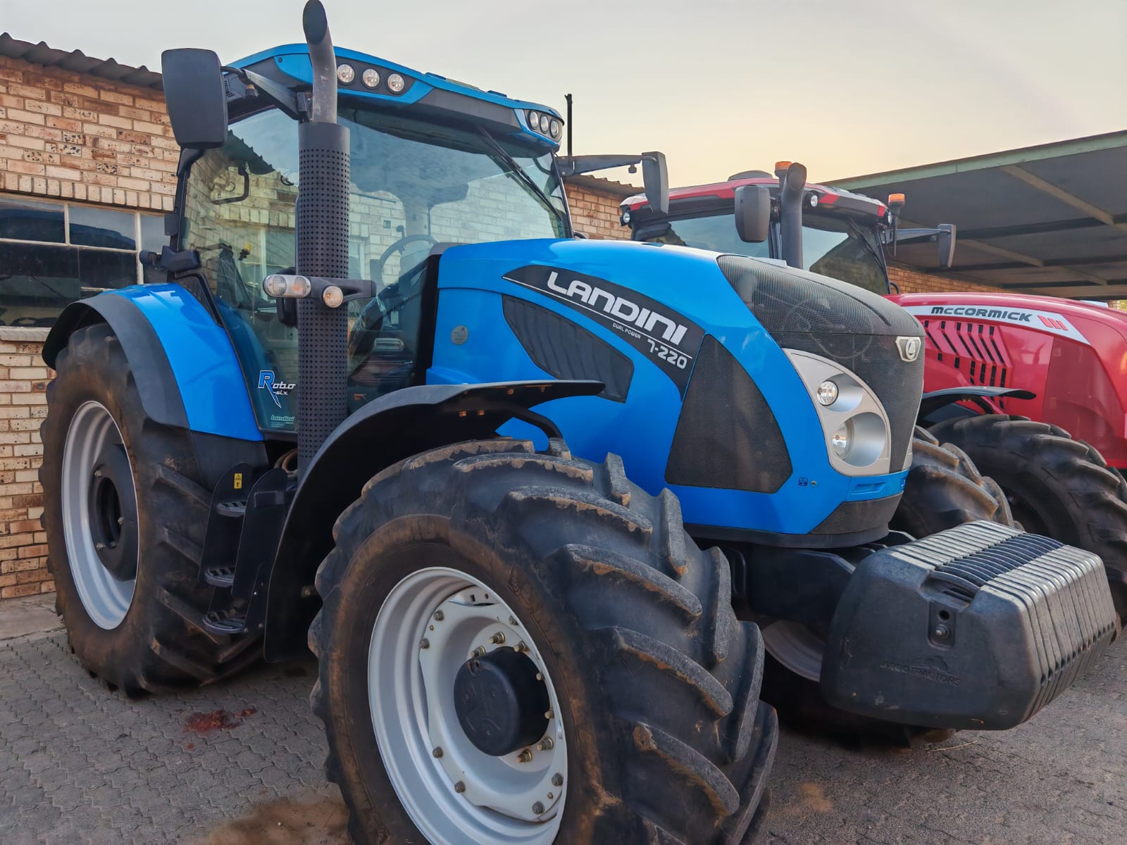 Landini 7-220 Trekker / Tractor