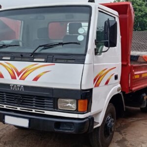 Tata EX2 Tipper Truck / Trok