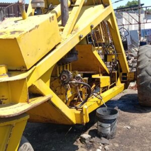 Alternative view of Bell Crane Loader / Kraan Laaier