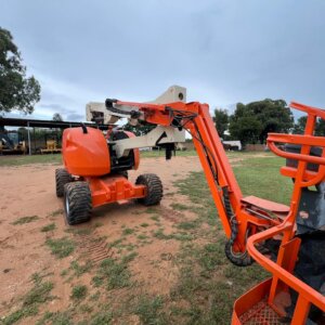JLE 450AJ Cherry Picker