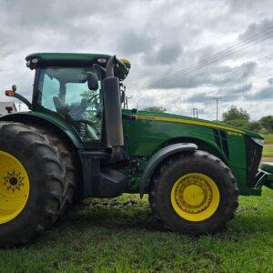 Alternative view of John Deere 8295R Trekker / Tractor
