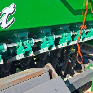 Alternative view of 14 Row Piket Planter