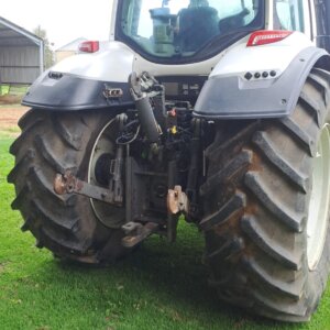 Alternative view of Valtra T194 Trekker / Tractor