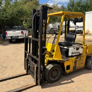 Alternative view of Isuzu Vurkhyser / Forklift