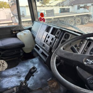 Alternative view of MAN F2000 Voorhakker Trok / Truck