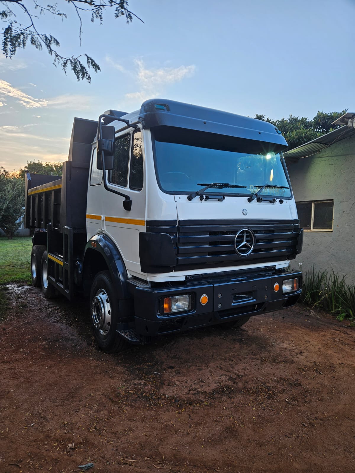 Mercedes-Benz 2635 Powerliner Tipper Trok / Truck - Image 5