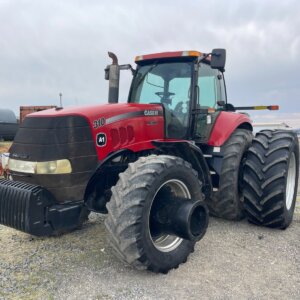 Case iH Magnum 310 4WD Cab Trekker / Tractor