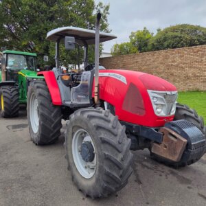 McCormick D 125 Max Trekker / Tractor
