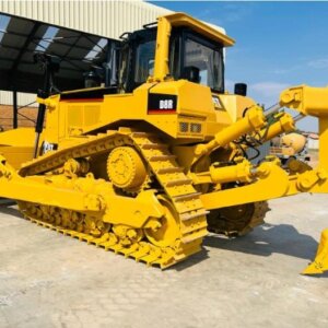Alternative view of CAT D8R Bulldozer / Stootskraper