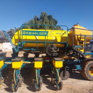 16 Row Equalizer TL Planter