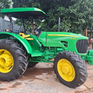John Deere 5082E 4x4 Trekker / Tractor