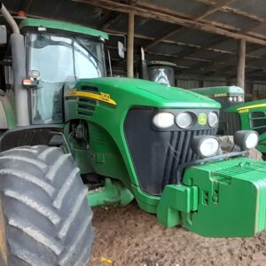 John Deere 7820