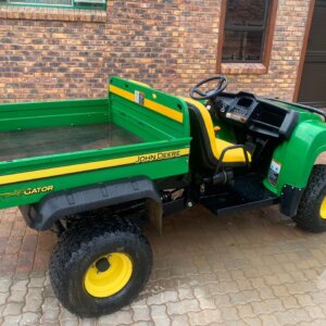 John Deere Cator