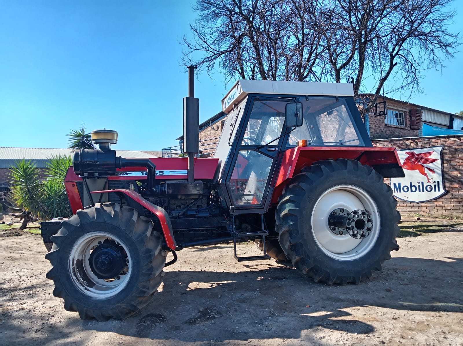 Zetor 16145 4x4 Cab Trekker / Tractor - Image 4