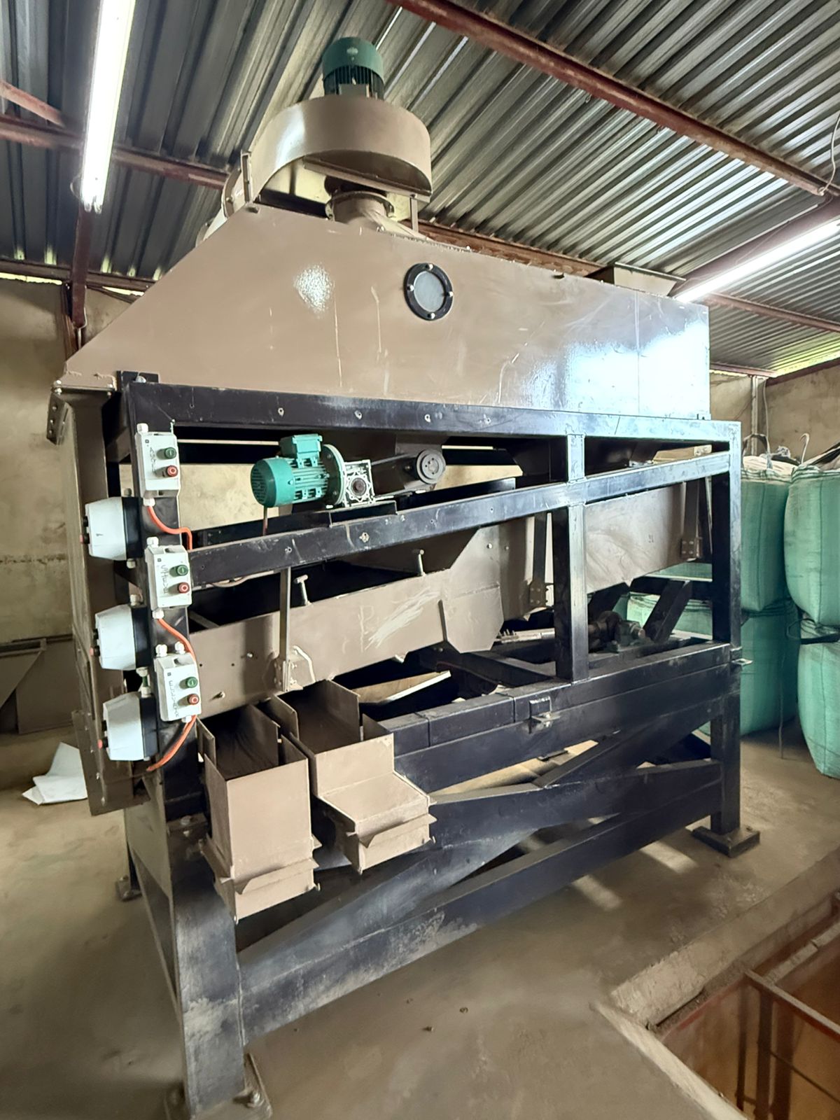 5 Ton Screen Cleaner / Sif Skoonmaker