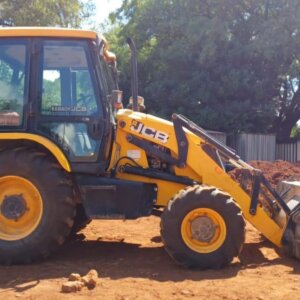 Alternative view of JCB 3DX 4x4 TLB