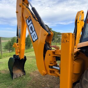 Alternative view of JCB 3CX 4x4 TLB