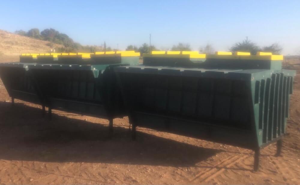 3x Trogtek Bees Selfvoerders / Cattle Self Feeders