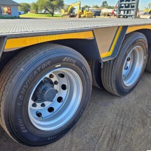 Alternative view of Paramount Tri Axle Lowbed Trailer / Sleepwa