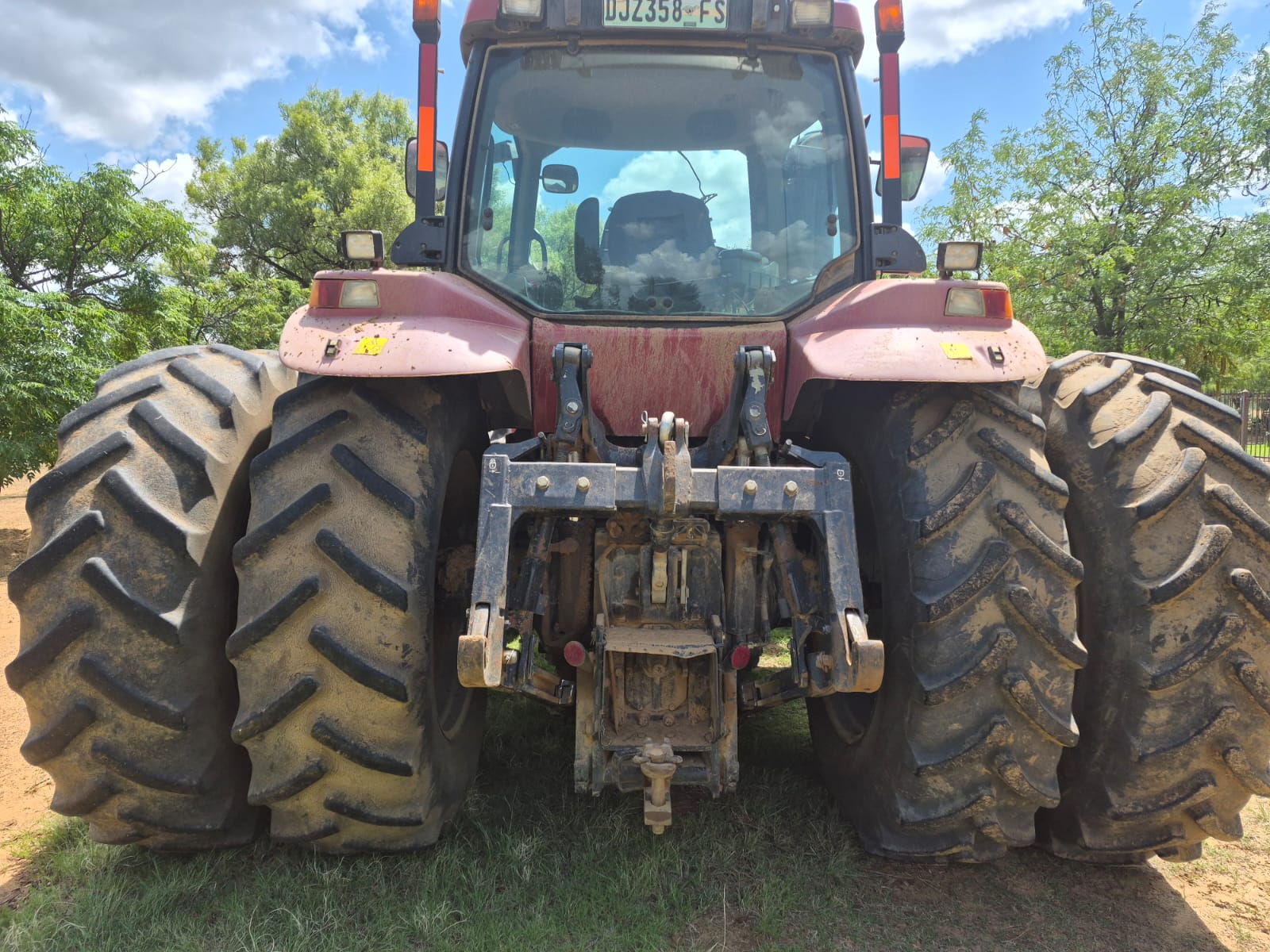 Case MX 230 Trekker / Tractor - Image 3