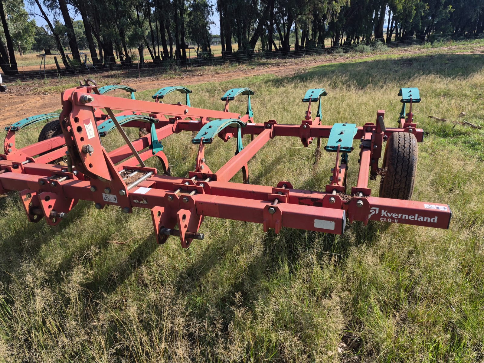 9 Tine / Tand Kverneland CLG Cultivator - Image 4