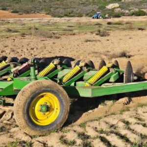 Alternative view of 12 Disc / Skyf Piket Ploeg / Plough