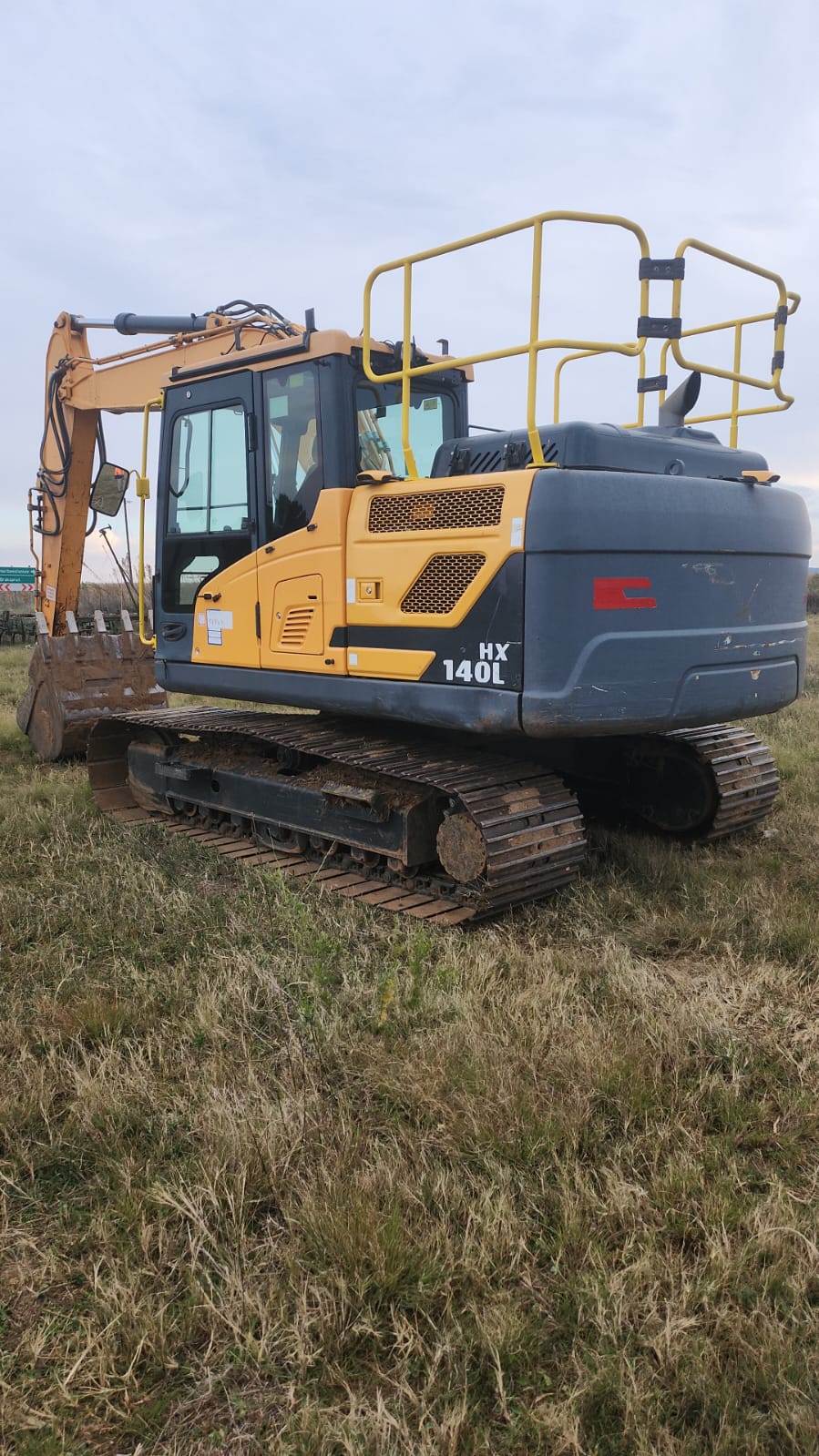 Hyundai HX 140L Excavator / Graafmasjien - Image 5