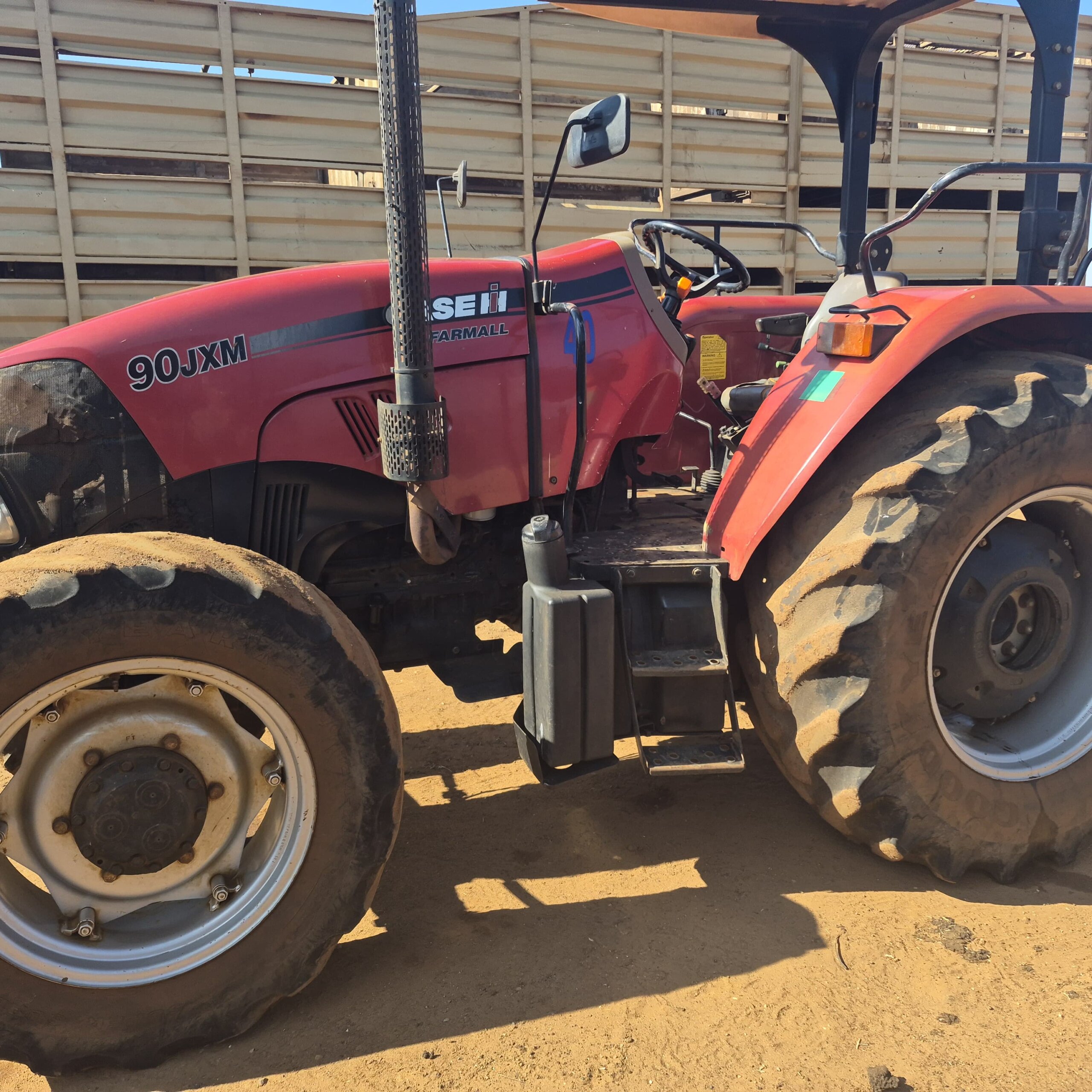 Case iH Farmall 90JXM Trekker / Tractor - Image 3
