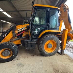 Alternative view of JCB 3DX TLB