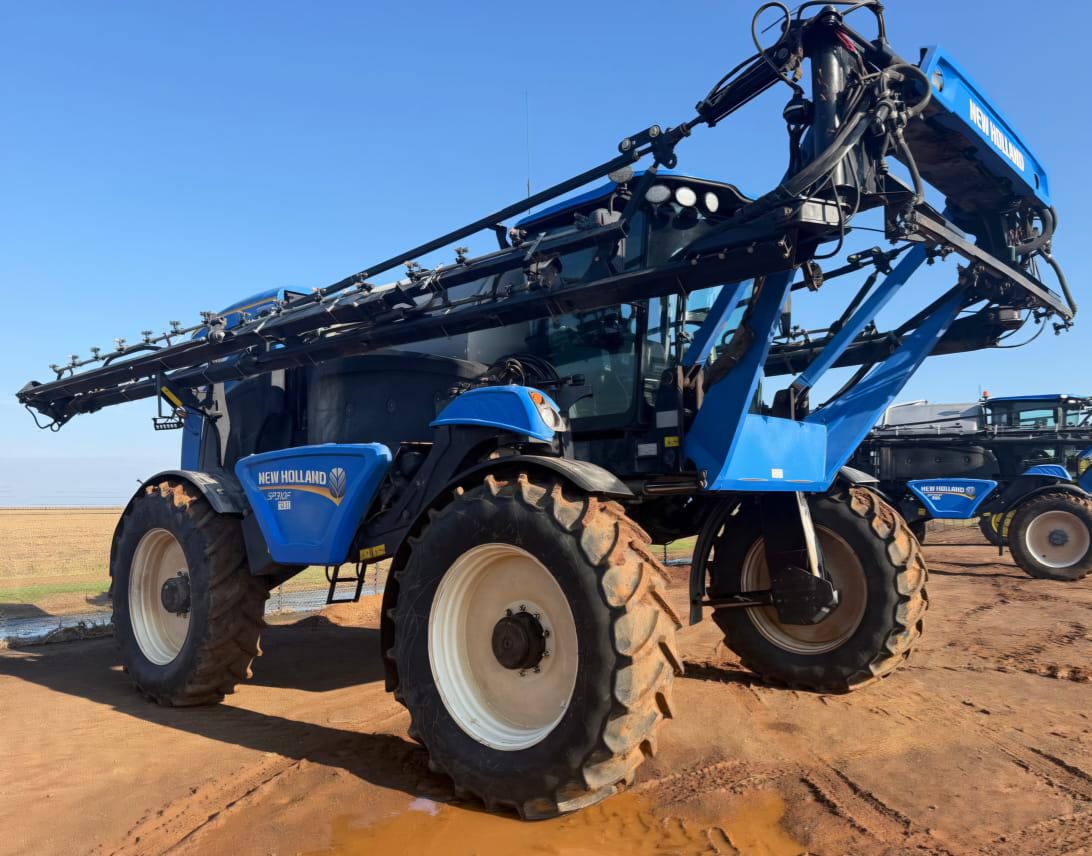 New Holland Guardian SP310F Sprayer / Spuit