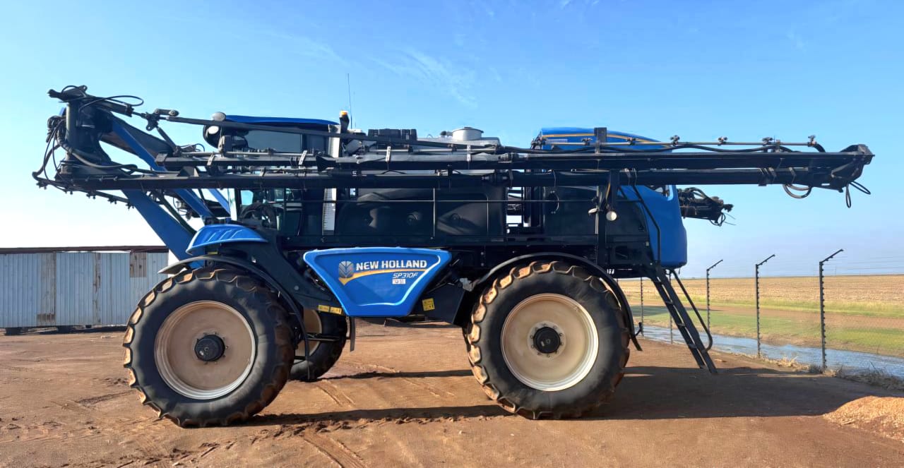 New Holland Guardian SP310F Sprayer / Spuit