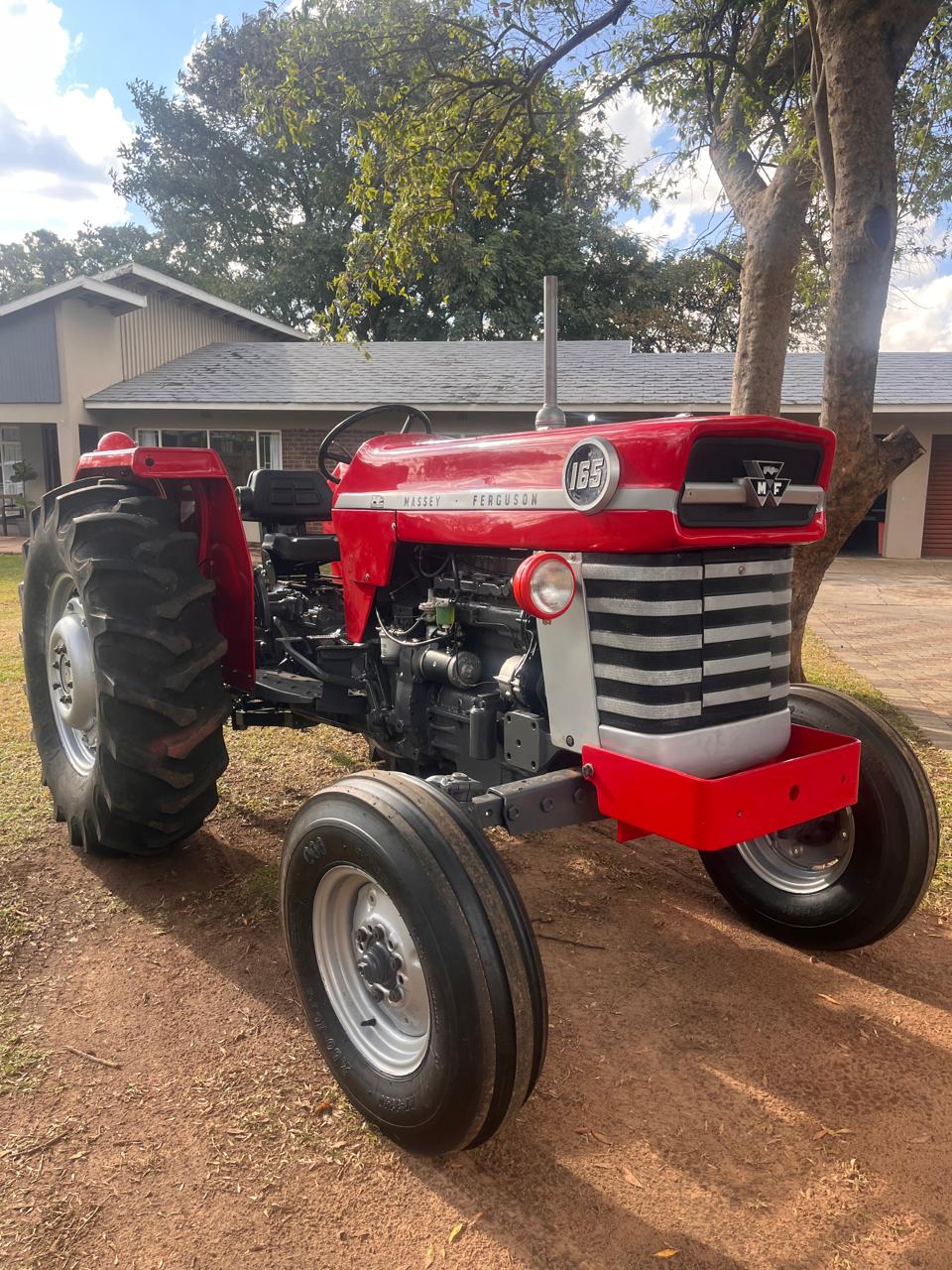 Massey Ferguson 165 Trekker / Tractor