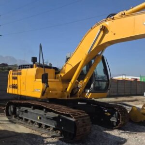 Alternative view of Dezzi Kato HD820 R5 Excavator / Graafmasjien