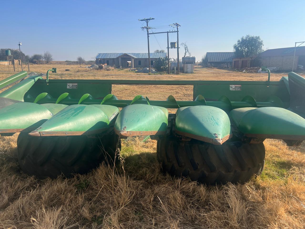 6 Ry / Row John Deere Tafel / Table - Image 2