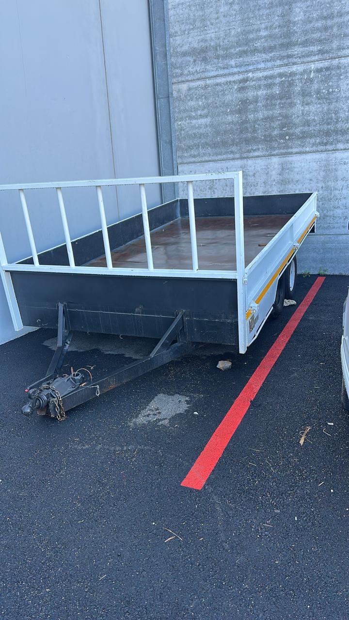 Flatbed Trailer / Platbak Wa
