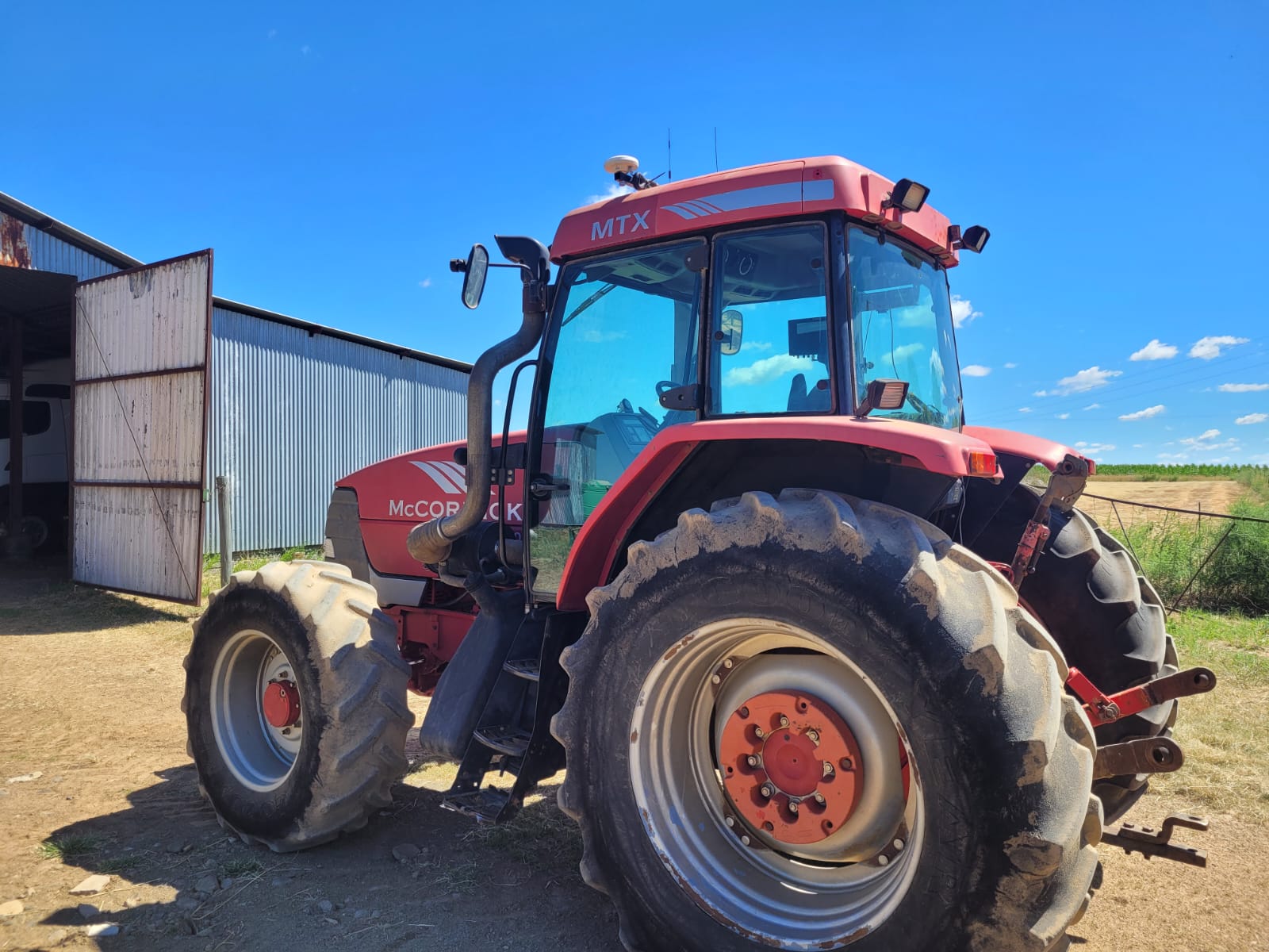 McCormick MTX140 Trekker / Tractor - Image 2