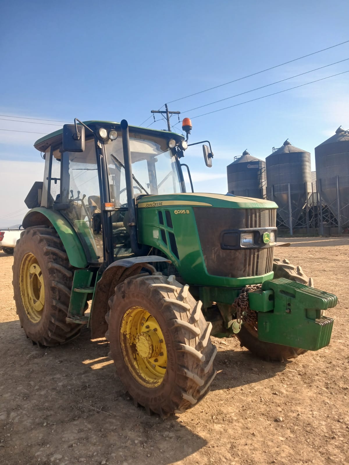 John Deere 6095B Cab Trekker / Tractor