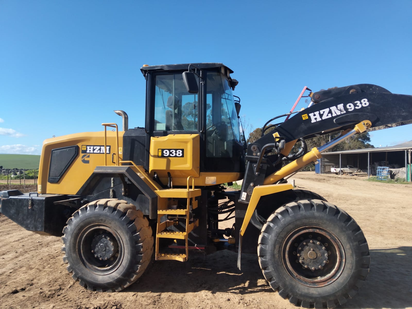 HZM 938 Front End Loader / Voorlaaier - Image 4