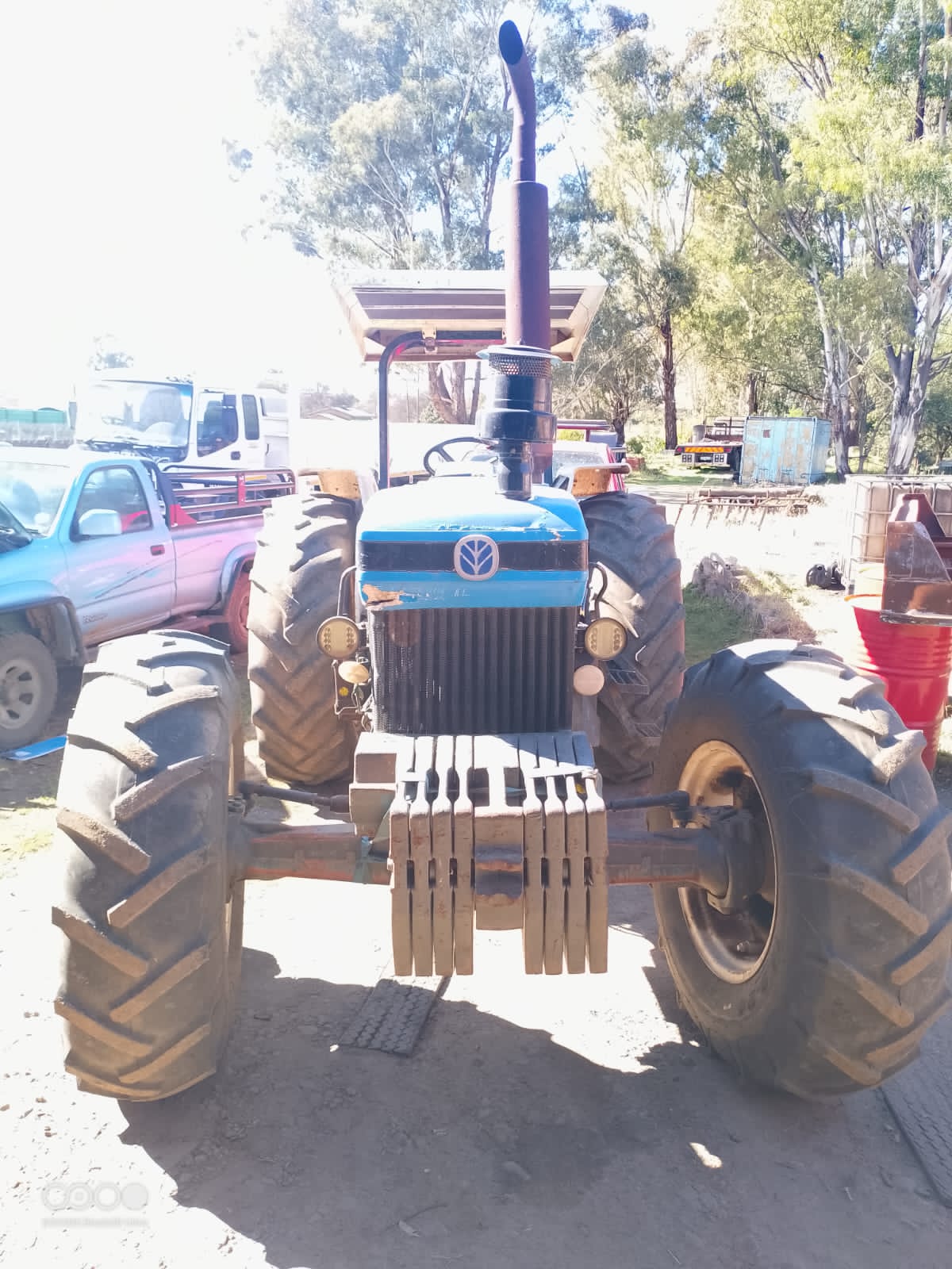 New Holland 8030 Trekker / Tractor - Image 2