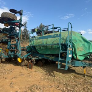 2x 12 Row Equalizer Presision SL 12/914 Planter