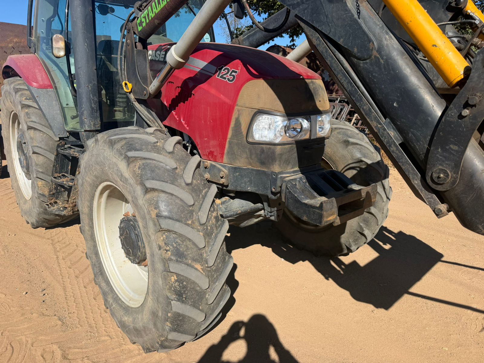 Case IH Maxxum 125 Cab Trekker / Tractor - Image 4