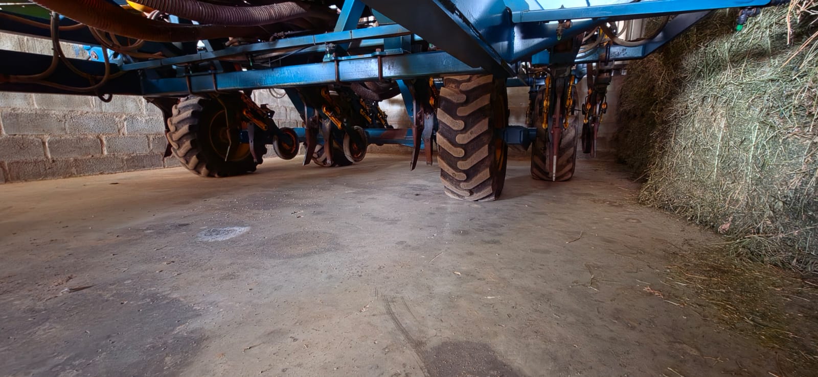 Equalizer Air Seeder 10000V - Image 5