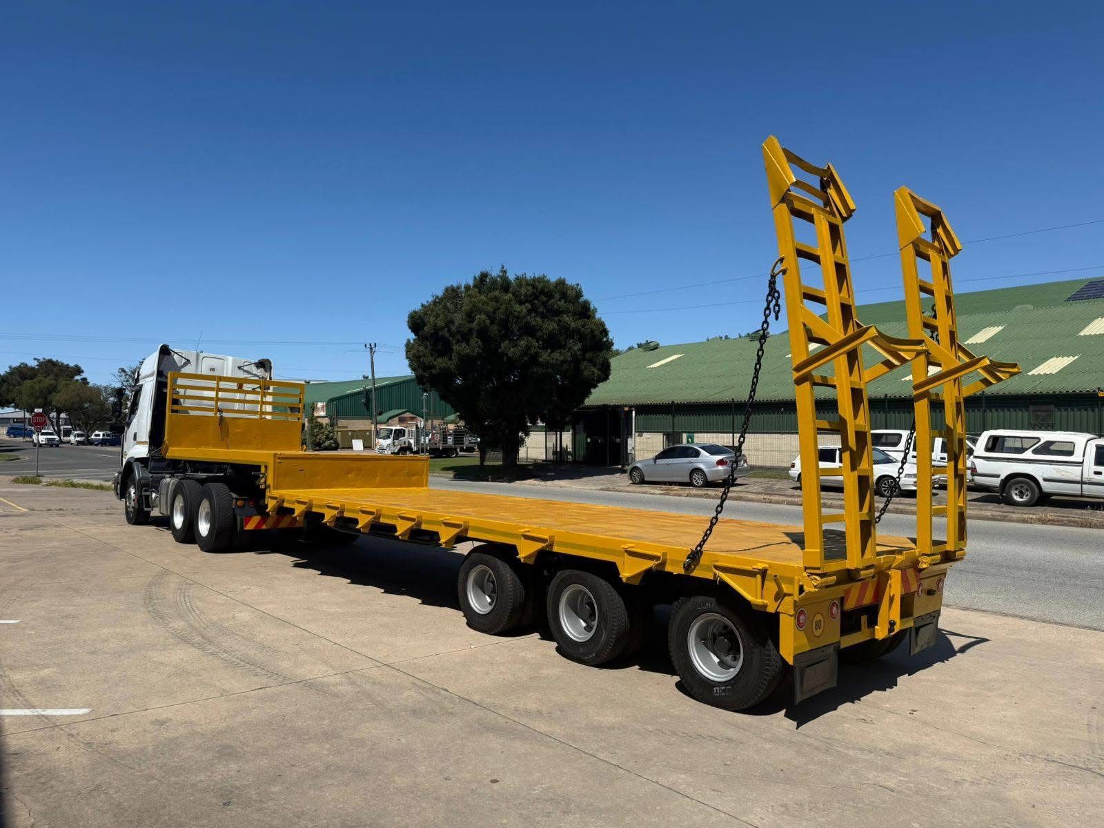 3 Axle Stepdeck Trailer / Sleepwa - Image 4