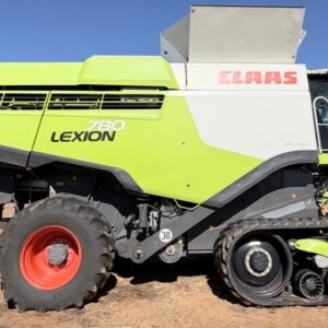 Alternative view of Claas Lexion 780 Stroper / Combine Harvester