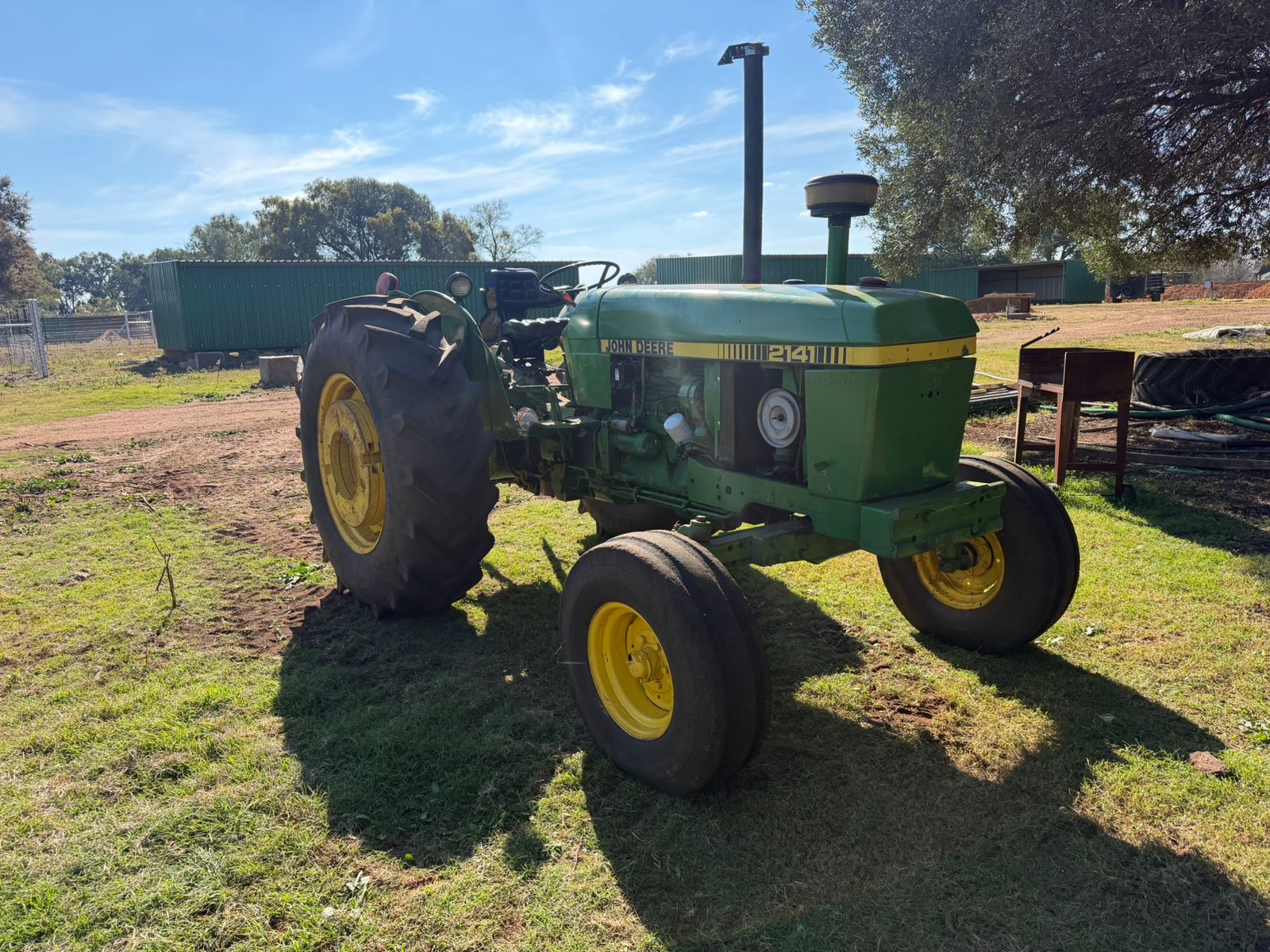 John Deere 2141 Trekker / Tractor - Image 2
